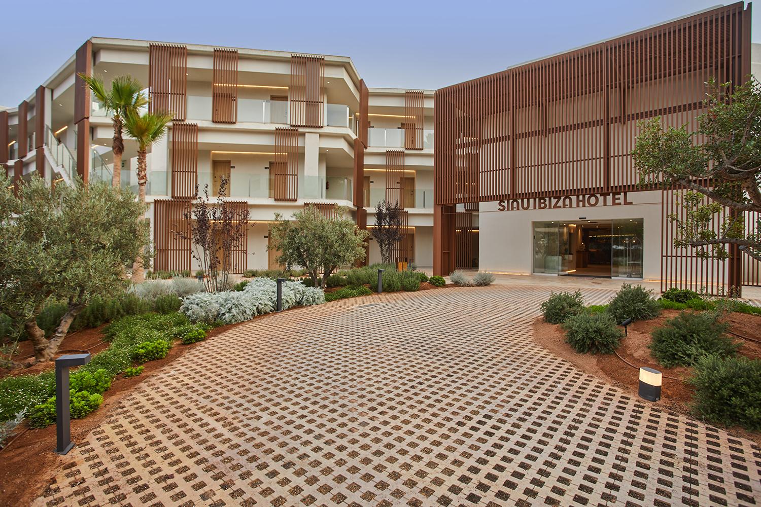 Hotel Cala San Miguel Ibiza Resort, Adults Only, Curio Collection By Hilton 5*