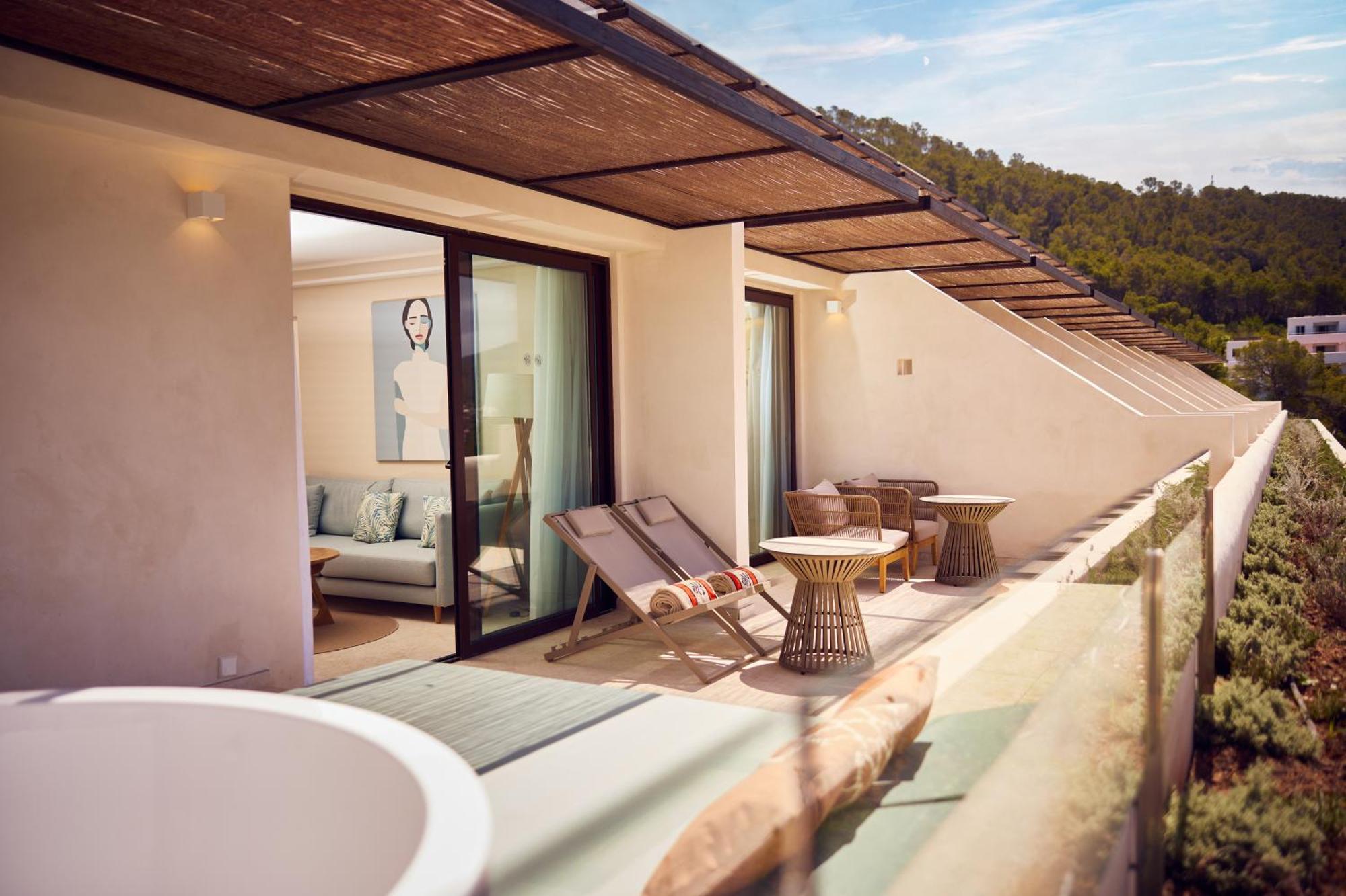 Cala San Miguel Ibiza Resort, Adults Only, Curio Collection By Hilton Port de Sant Miguel
